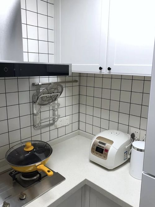 厨卫装修看过来，学他家这样设计很靠谱 简单方便还省空间，厨房电器合理布局